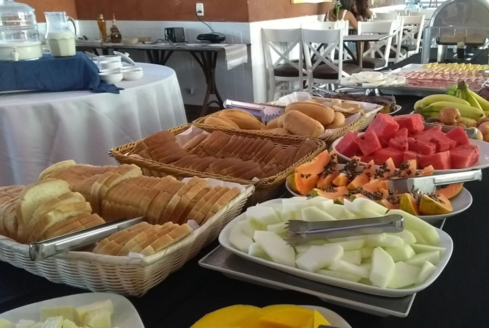 Café da manhã no hotel: regimes de alimentação — Vai com elas